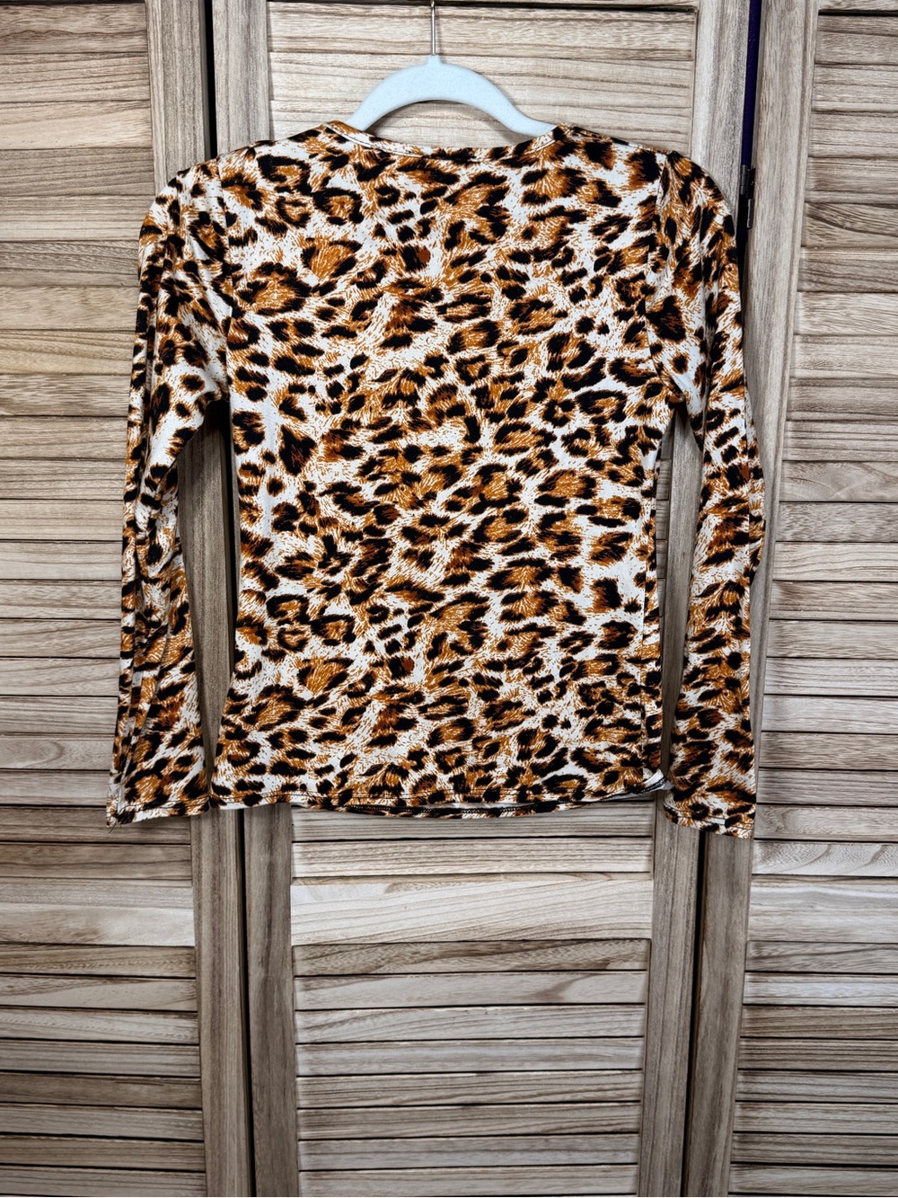 Olivia Rae Womens Leopard Print Long-Sleeve V-Neck Top - Brown/Black Size M - Picture 6 of 6